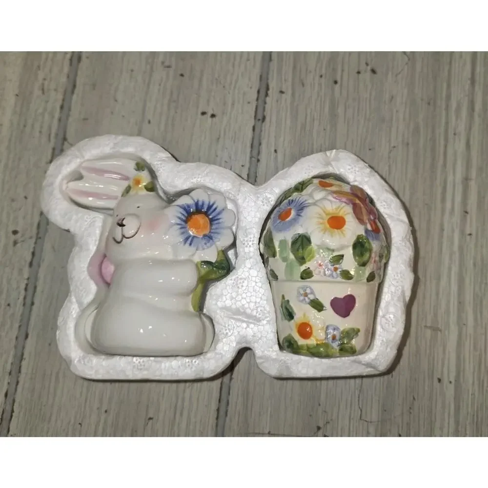 Vtg Easter Egg Plate Bunny Salt n Pepper Shakers Deviled Egg Plate Egg Display